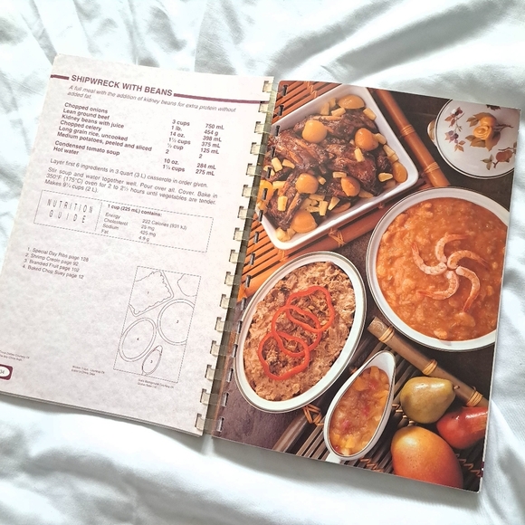Company's Coming Light Casseroles Cookbook Jean Pare - Picture 8 of 8